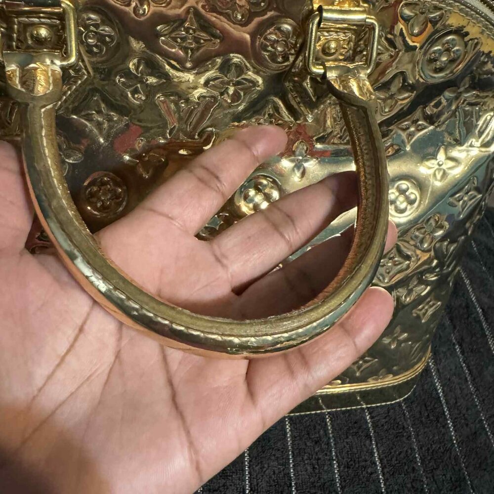 Louis Vuitton Gold Gm Miroir Alma - Picture 11 of 15